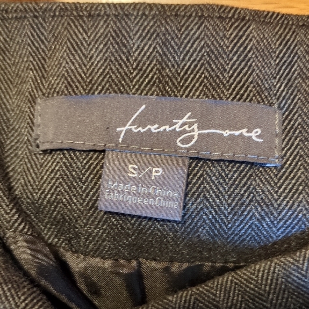 Forever 21 Dark Gray Pleated Mini Skirt - Picture 2 of 5